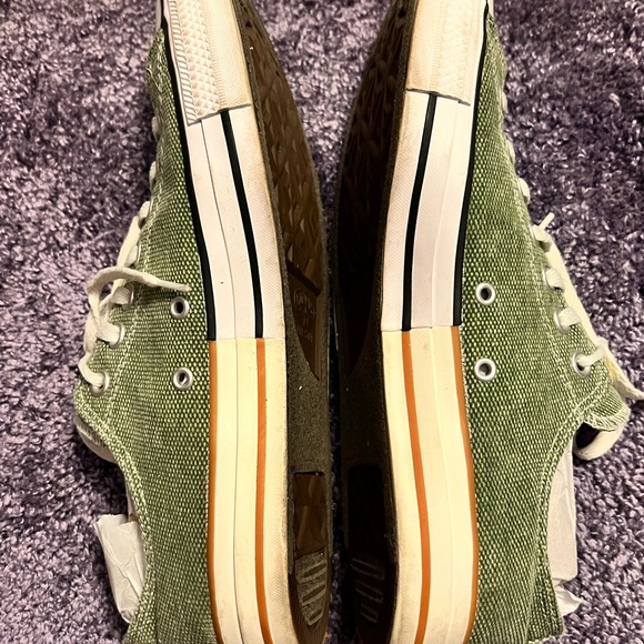 Converse Safe Green Lo Top Sneakers-Men 9.5 /Women 11.5/Great pre-loved- - Picture 3 of 11